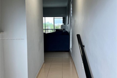 Condominio en venta en Miami, Florida, 2 dormitorios, 110.93 m2 № 1394729 - foto 13