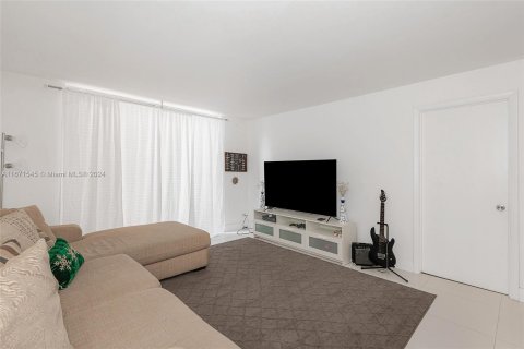 Condominio en venta en Miami Beach, Florida, 2 dormitorios, 118.08 m2 № 1394731 - foto 4