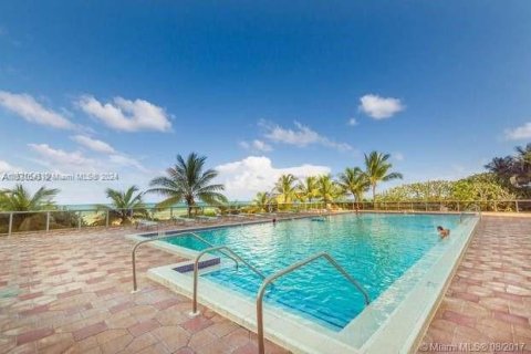 Copropriété à vendre à Miami Beach, Floride: 2 chambres, 118.08 m2 № 1394731 - photo 22