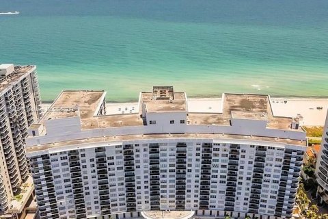 Copropriété à vendre à Miami Beach, Floride: 2 chambres, 118.08 m2 № 1394731 - photo 24