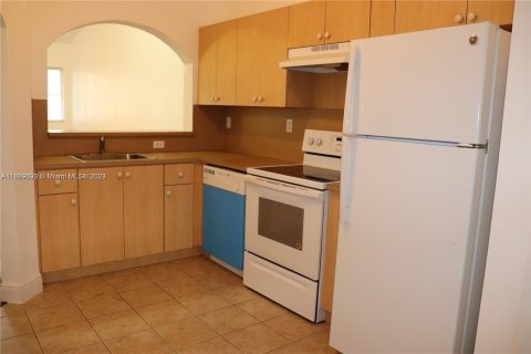 Condo in Homestead, Florida, 2 bedrooms  № 1385984 - photo 20