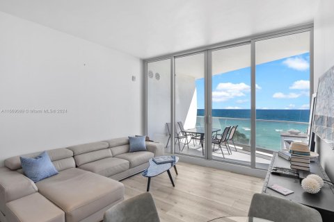 Condo in Sunny Isles Beach, Florida, 1 bedroom  № 1385983 - photo 2