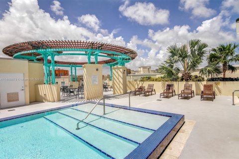 Condo in Miami, Florida, 1 bedroom  № 1385938 - photo 19