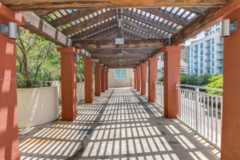 Condo in Miami, Florida, 1 bedroom  № 1385938 - photo 21