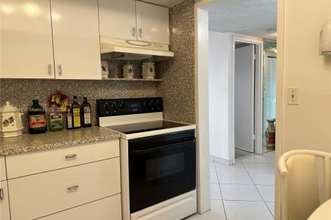 Copropriété à vendre à Hallandale Beach, Floride: 1 chambre, 68.84 m2 № 1291302 - photo 14