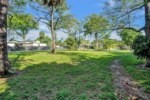 Land in Oakland Park, Florida № 1073505 - photo 10