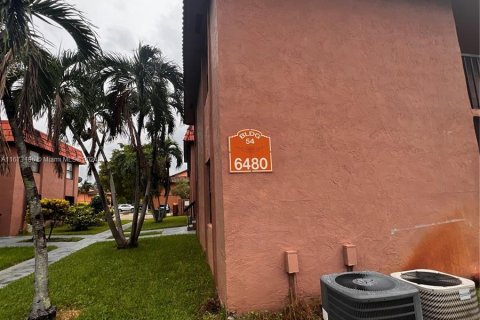 Condo in Hialeah, Florida, 3 bedrooms  № 1397013 - photo 4