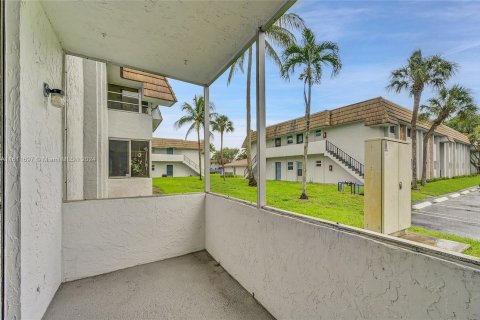 Copropriété à vendre à Coral Springs, Floride: 2 chambres, 92.9 m2 № 1233848 - photo 18