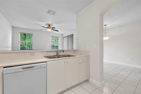 Townhouse in Homestead, Florida 3 bedrooms, 160.91 sq.m. № 1305345 - photo 10