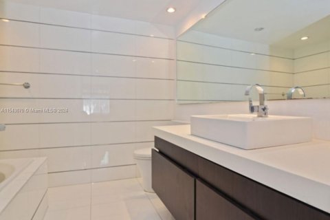 Condominio en venta en Miami Beach, Florida, 3 dormitorios, 144.93 m2 № 1050838 - foto 7