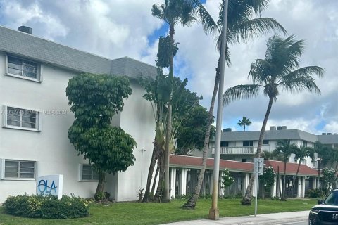 Copropriété à vendre à Miami, Floride: 2 chambres, 85.47 m2 № 1402973 - photo 1