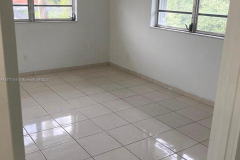 Copropriété à vendre à Miami, Floride: 2 chambres, 85.47 m2 № 1402973 - photo 9