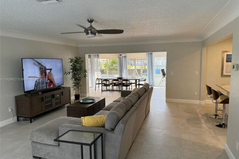 Casa en venta en Pompano Beach, Florida, 3 dormitorios, 181.44 m2 № 1281136 - foto 15