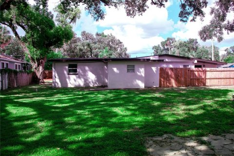 House in Tampa, Florida 3 bedrooms, 134.99 sq.m. № 1402395 - photo 3