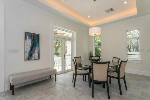 Casa en alquiler en Saint Petersburg, Florida, 3 dormitorios, 182 m2 № 1370141 - foto 10