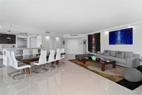 Copropriété à vendre à Miami, Floride: 3 chambres, 241.55 m2 № 1381891 - photo 8