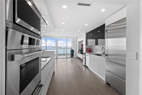 Copropriété à vendre à Miami, Floride: 3 chambres, 241.55 m2 № 1381891 - photo 10