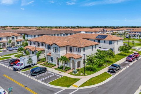 Townhouse in Homestead, Florida 3 bedrooms, 123.37 sq.m. № 1381889 - photo 12