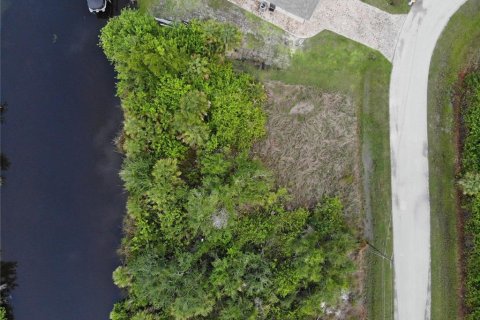 Terreno en venta en Port Charlotte, Florida № 1250727 - foto 6