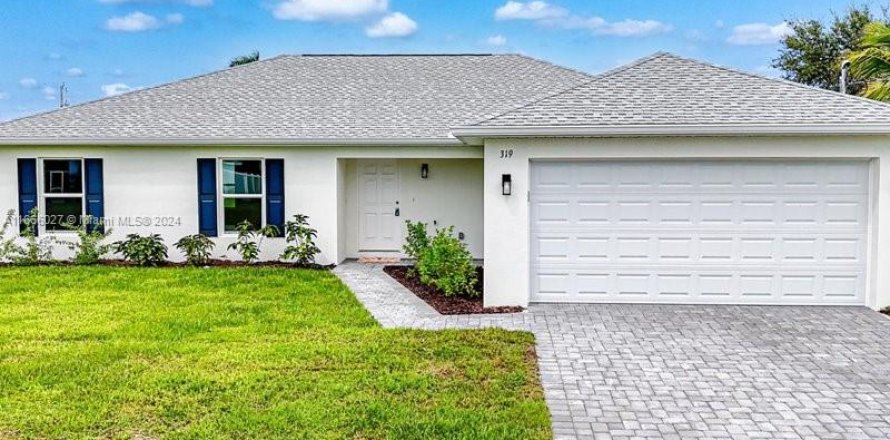 Villa ou maison à Cape Coral, Floride 4 chambres, 164.16 m2 № 1384276