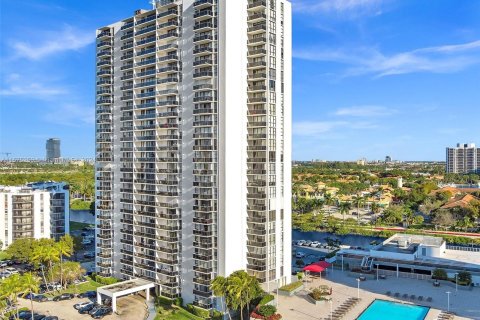 Copropriété à vendre à Aventura, Floride: 2 chambres, 106.19 m2 № 1401553 - photo 16