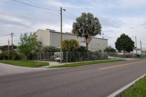 Commercial property in Tampa, Florida 481.23 sq.m. № 1440649 - photo 1