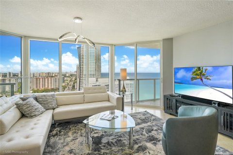 Condo in Sunny Isles Beach, Florida, 2 bedrooms  № 1400134 - photo 6