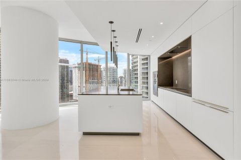 Condominio en venta en Miami, Florida, 3 dormitorios, 216.37 m2 № 1423961 - foto 12