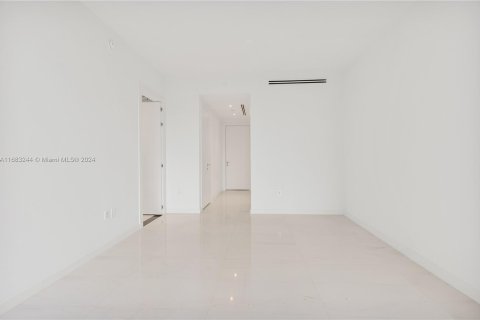 Condominio en venta en Miami, Florida, 3 dormitorios, 216.37 m2 № 1423961 - foto 22