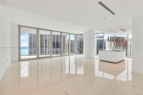 Condominio en venta en Miami, Florida, 3 dormitorios, 216.37 m2 № 1423961 - foto 9