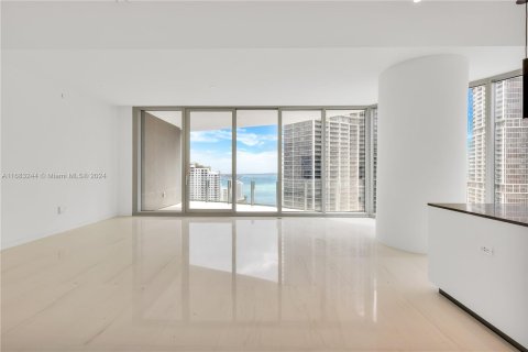 Condominio en venta en Miami, Florida, 3 dormitorios, 216.37 m2 № 1423961 - foto 13