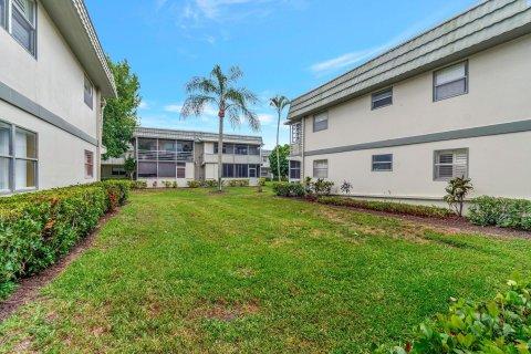 Condo in Delray Beach, Florida, 1 bedroom  № 1207356 - photo 1