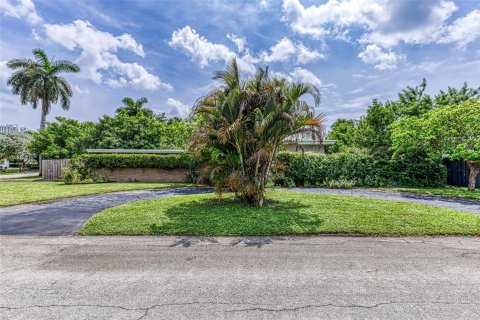 Купить земельный участок в Лодердейл-бай-те-Си, Флорида № 1055127 - фото 23