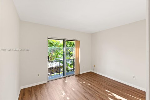 Townhouse in Miami Lakes, Florida 3 bedrooms, 162.21 sq.m. № 1216994 - photo 19