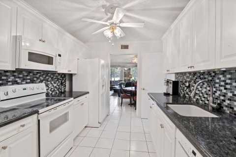 Condominio en venta en Lake Worth, Florida, 3 dormitorios, 154.5 m2 № 1098869 - foto 18