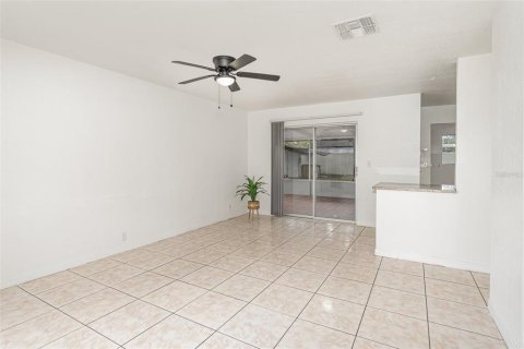 Casa en venta en Casselberry, Florida, 3 dormitorios, 80.27 m2 № 1380884 - foto 6