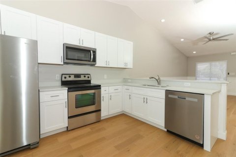 Condominio en venta en Orlando, Florida, 2 dormitorios, 75.25 m2 № 1380985 - foto 9