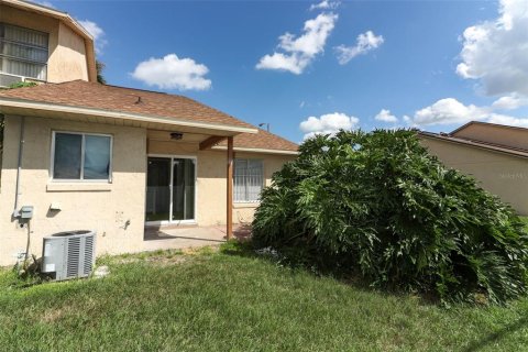 Condo in Orlando, Florida, 2 bedrooms  № 1380985 - photo 22