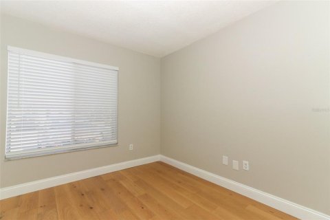 Condo in Orlando, Florida, 2 bedrooms  № 1380985 - photo 17