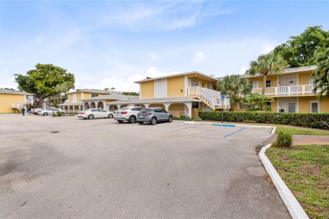 Condominio en venta en Deerfield Beach, Florida, 2 dormitorios, 78.04 m2 № 1096458 - foto 16