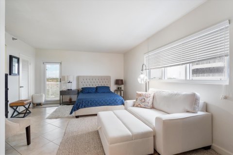 Condominio en venta en Highland Beach, Florida, 2 dormitorios, 173.45 m2 № 1168621 - foto 19