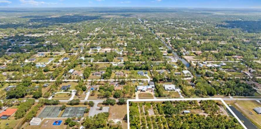 Land in Loxahatchee Groves, Florida № 1168708