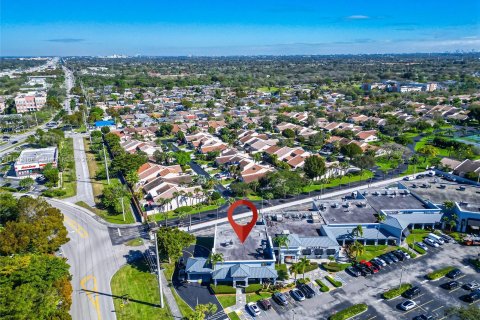 Immobilier commercial à vendre à Kendall, Floride № 1039983 - photo 24