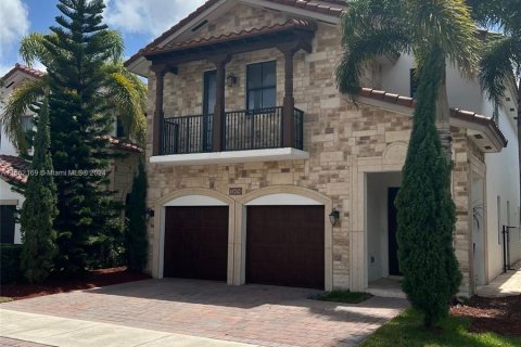 Villa ou maison à vendre à Doral, Floride: 5 chambres, 297.75 m2 № 1095985 - photo 3
