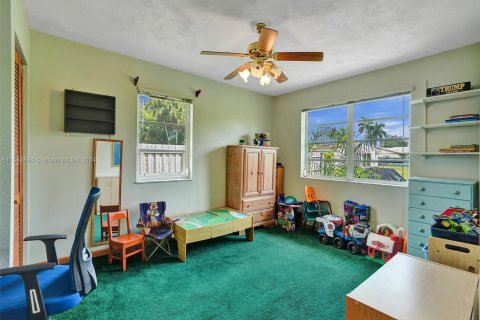 Villa ou maison à vendre à Palmetto Bay, Floride: 4 chambres, 164.99 m2 № 1075390 - photo 20