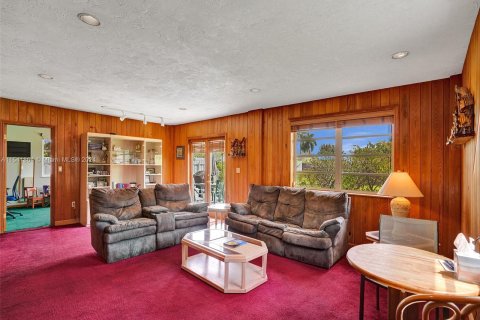 Villa ou maison à vendre à Palmetto Bay, Floride: 4 chambres, 164.99 m2 № 1075390 - photo 15