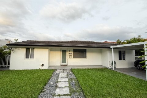 Casa en venta en Miami, Florida, 4 dormitorios, 151.43 m2 № 1410695 - foto 5