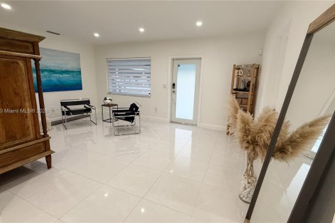 Casa en venta en Miami, Florida, 4 dormitorios, 151.43 m2 № 1410695 - foto 7