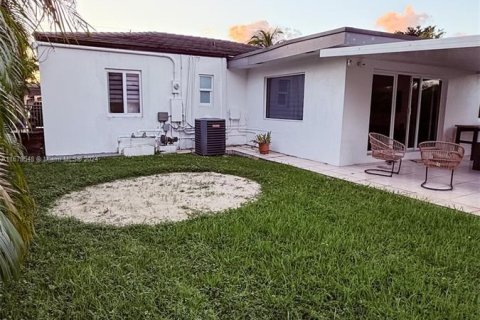 Casa en venta en Miami, Florida, 4 dormitorios, 151.43 m2 № 1410695 - foto 20