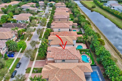 Casa en venta en Delray Beach, Florida, 5 dormitorios, 373.65 m2 № 1036085 - foto 30